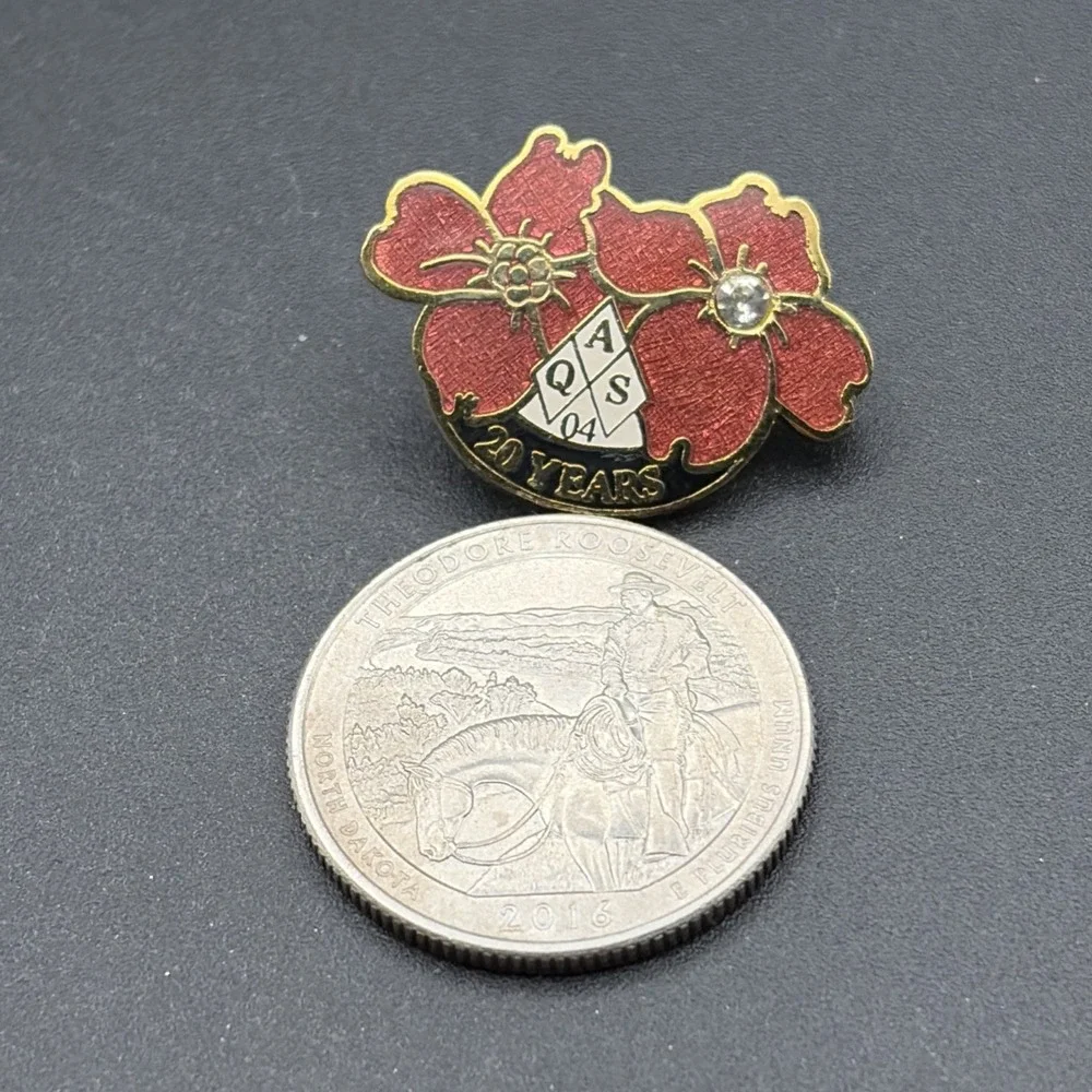 AQS American Quilter's Society 20 Year Anniversary Lapel Hat‎ Pin